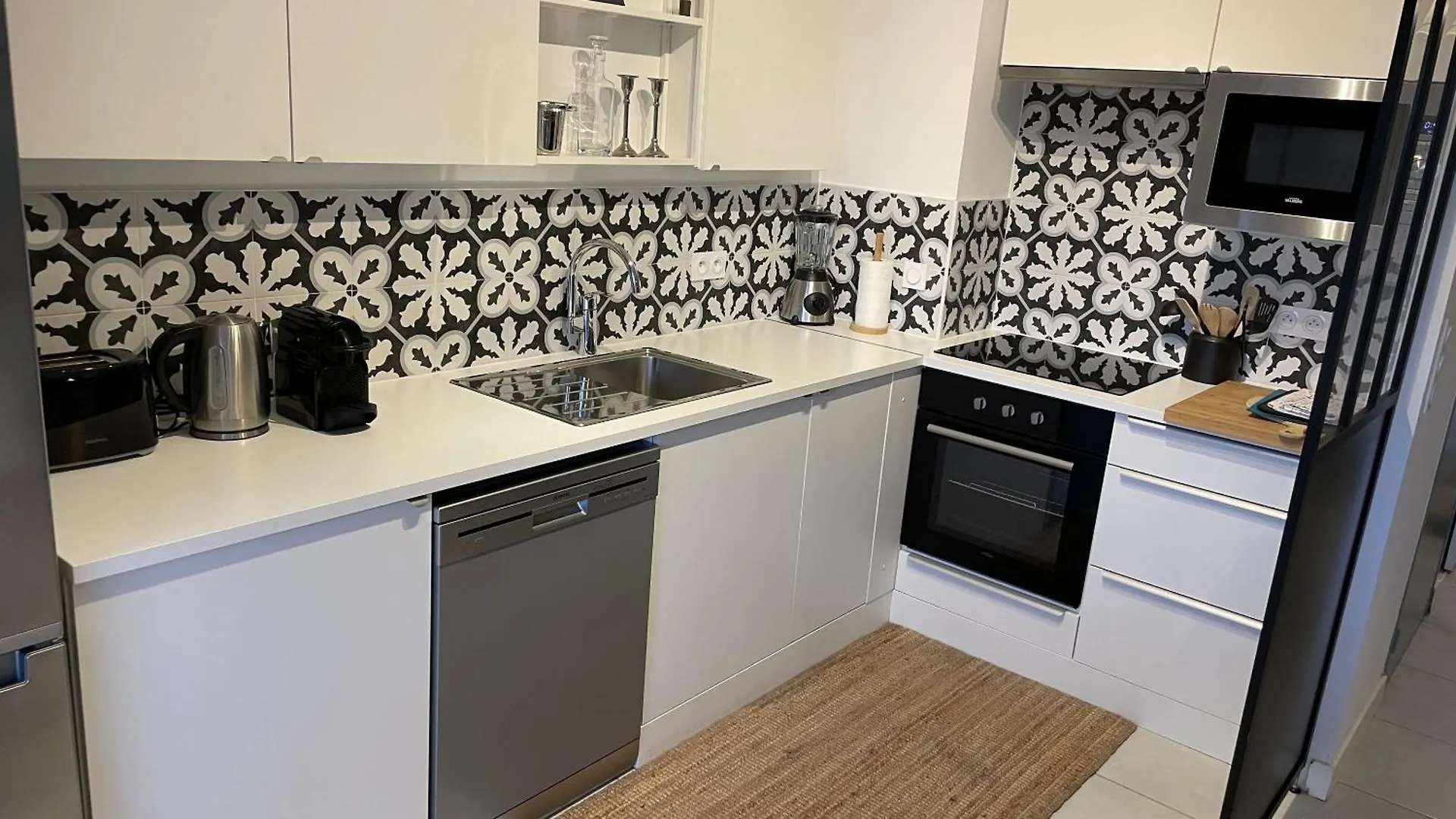 Le Clos Du Moulin 1 - Maison, Jardin, 3 Chambres (Adults Only) 0*, Entraigues-sur-la-Sorgue